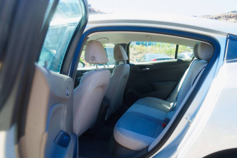 2018 Chevrolet Cruze LS Auto