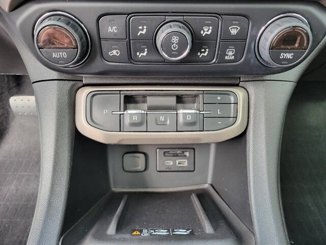 2020 GMC Acadia Denali