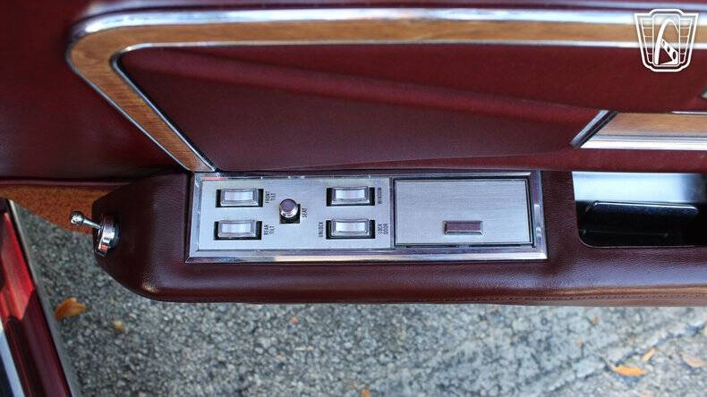 1971 Lincoln Continental