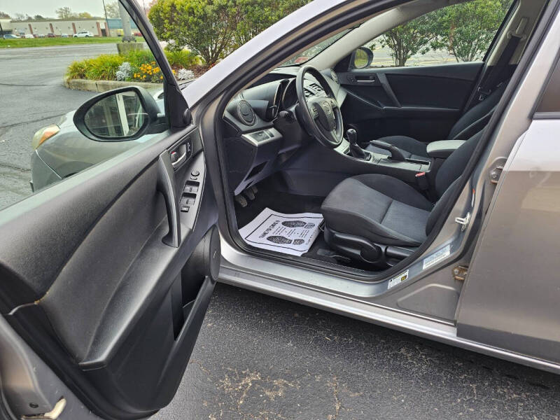 2010 Mazda MAZDA3 i Touring photo 16