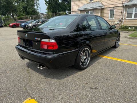 2000 BMW M5