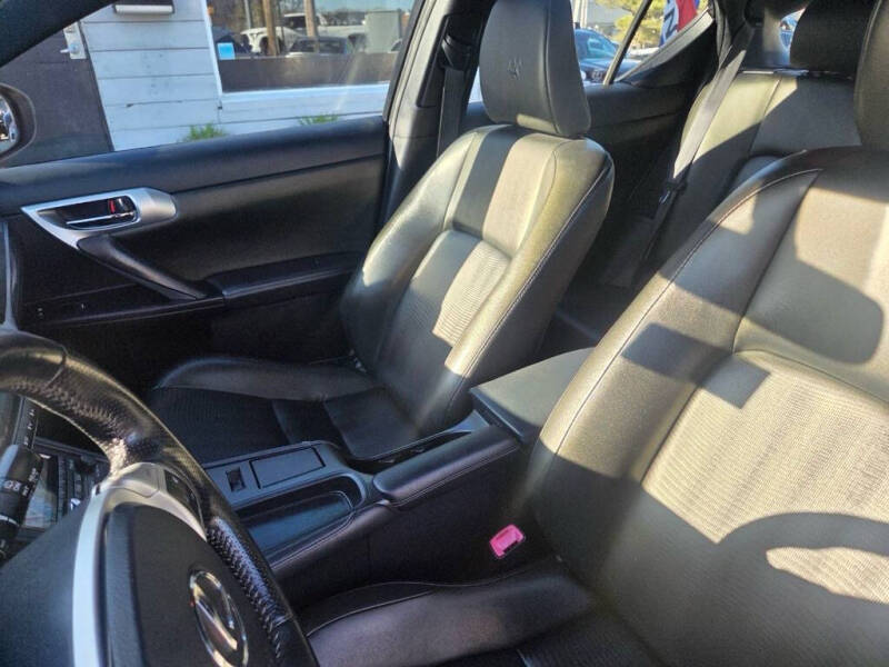 2013 Lexus CT 200h