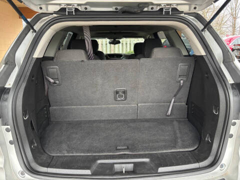 2017 Chevrolet Traverse LT