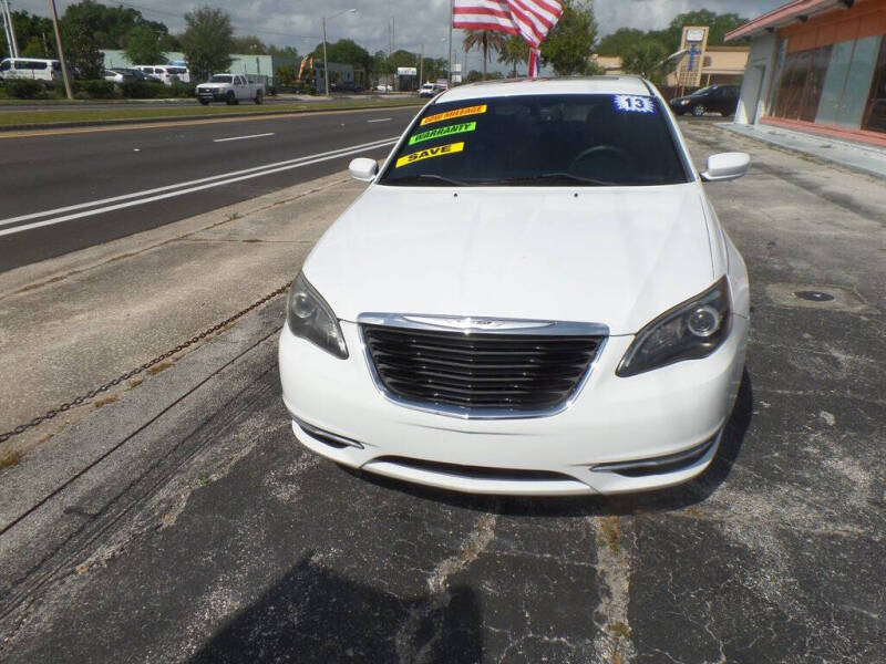 2013 Chrysler 200 Limited