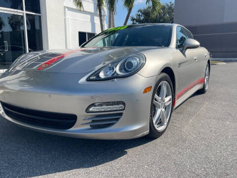2011 Porsche Panamera 4
