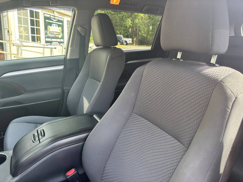 2014 Toyota Highlander LE