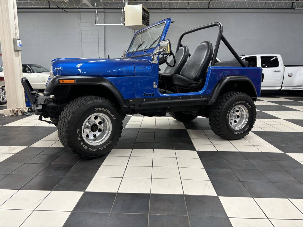 1985 Jeep CJ-7 3