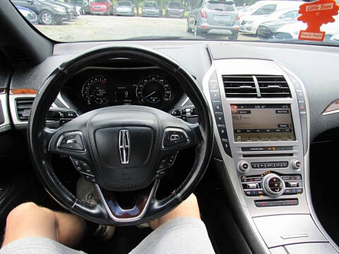 2017 Lincoln MKZ Select