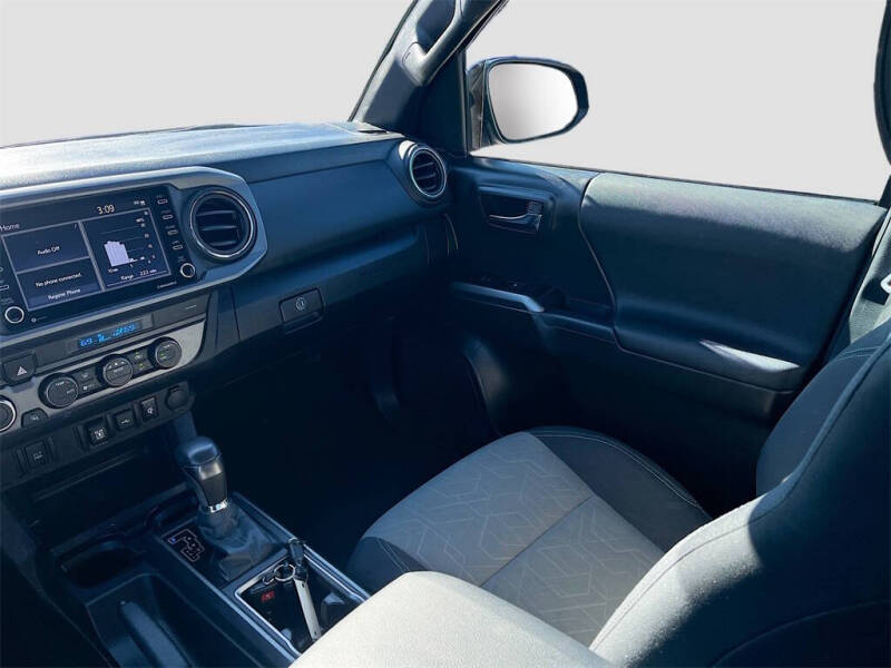 2023 Toyota Tacoma TRD Off-Road