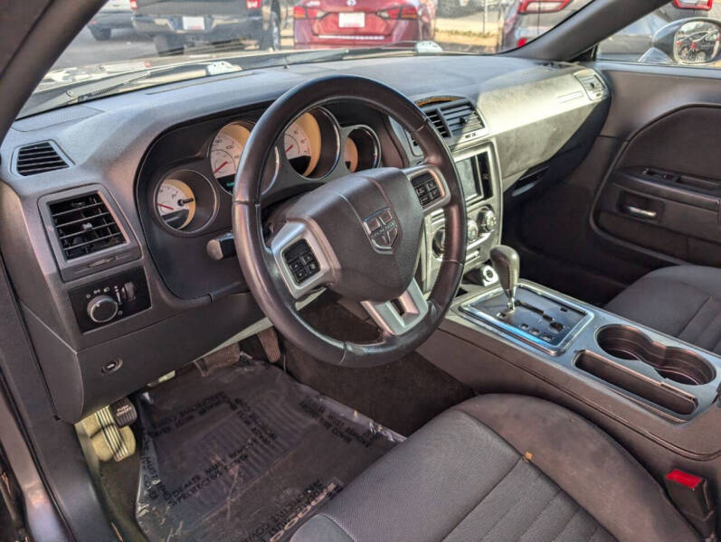 2014 Dodge Challenger SXT