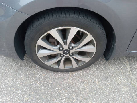 2017 Hyundai Accent Value Edition