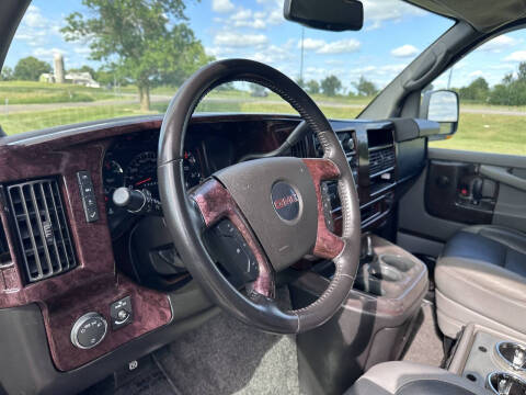 2010 GMC Savana