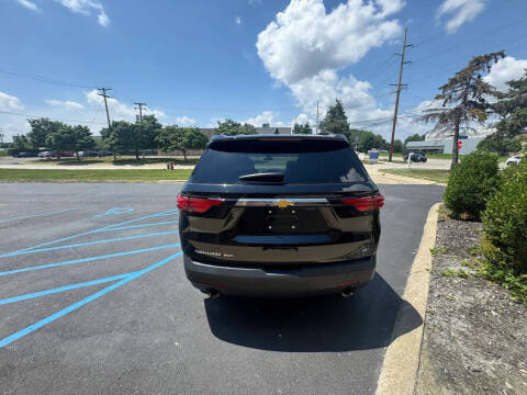 2023 Chevrolet Traverse LT Cloth