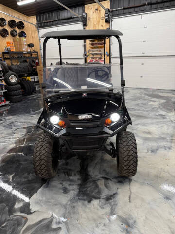 2024 E-Z-GO Express L6