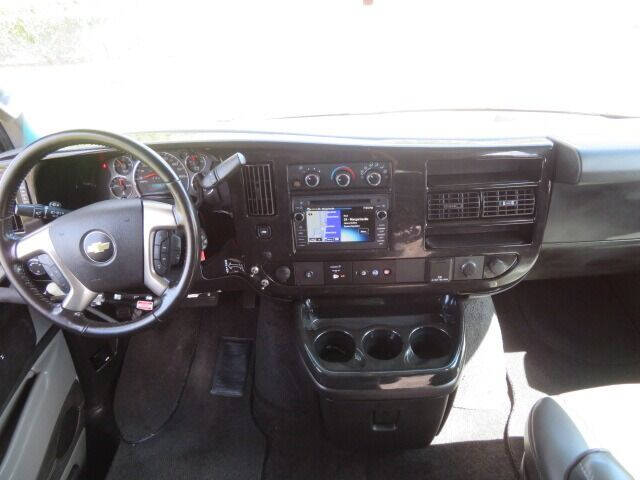 2017 Chevrolet Express 2500