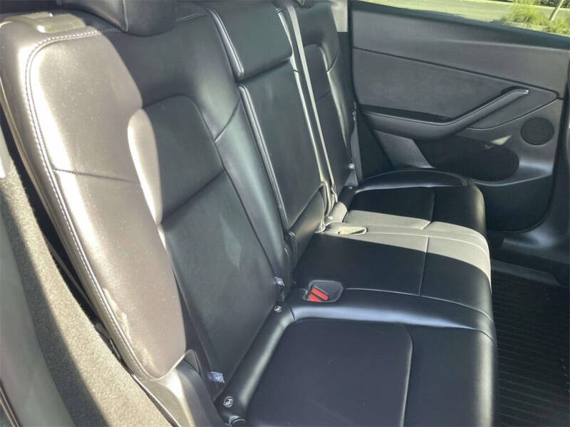 2024 Tesla Model Y Performance