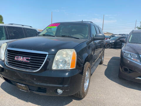 2007 GMC Yukon XL for sale at BELOW BOOK AUTO SALES in Idaho Falls ID