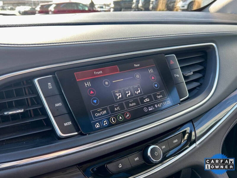 2021 Buick Enclave Essence