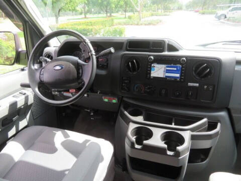 2014 Ford E-Series E-150 XLT