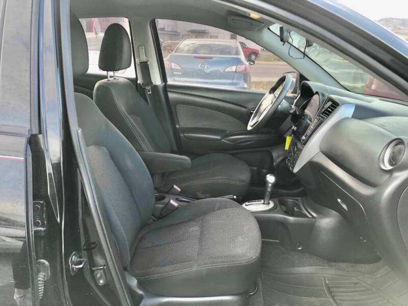 2015 Nissan Versa 1.6 S