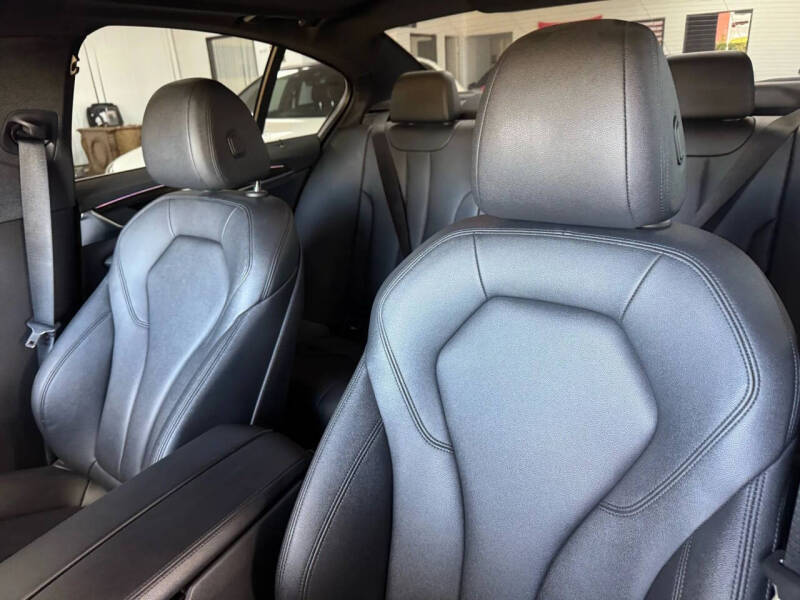 2018 BMW 5 Series 530i