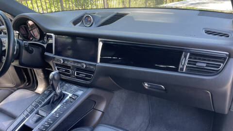 2019 Porsche Macan S