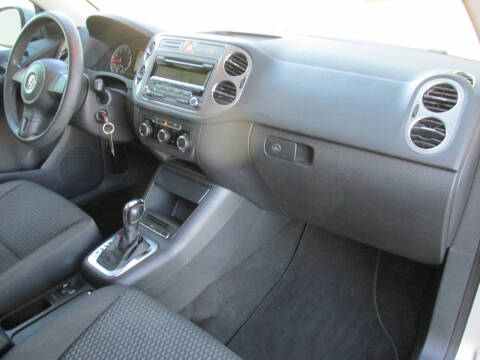 2011 Volkswagen Tiguan S