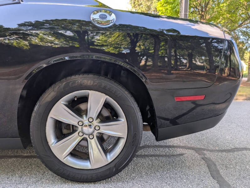 2015 Dodge Challenger SXT