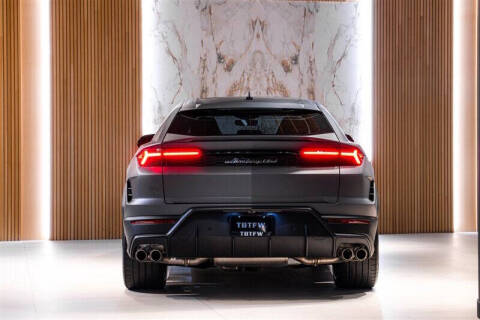 2025 Lamborghini Urus SE