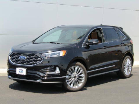 2023 Ford Edge Titanium