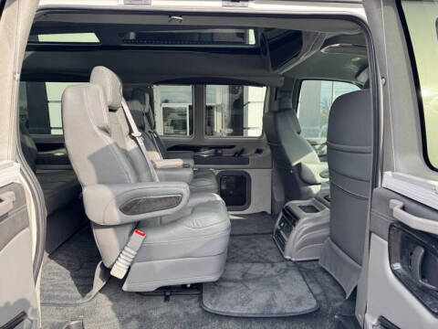 2025 GMC Savana 2500