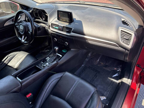 2017 Mazda MAZDA3 Touring