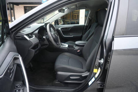 2020 Toyota RAV4 Hybrid LE