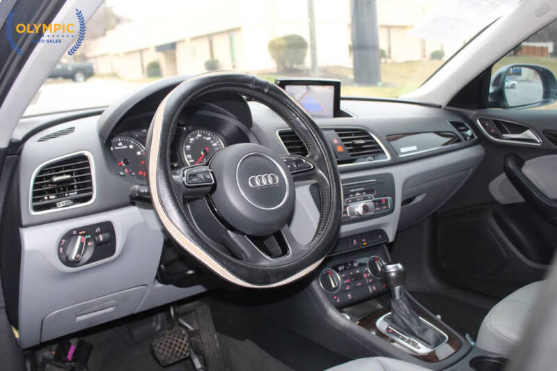 2016 Audi Q3 2.0T quattro Premium Plus