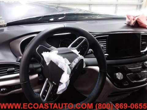 2021 Chrysler Pacifica Touring L