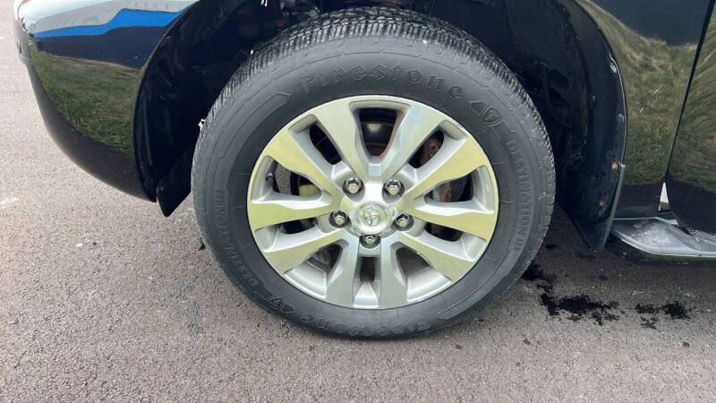 2010 Toyota Sequoia Limited