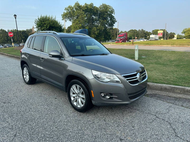 2009 Volkswagen Tiguan for sale at First Auto Sales in Winder GA