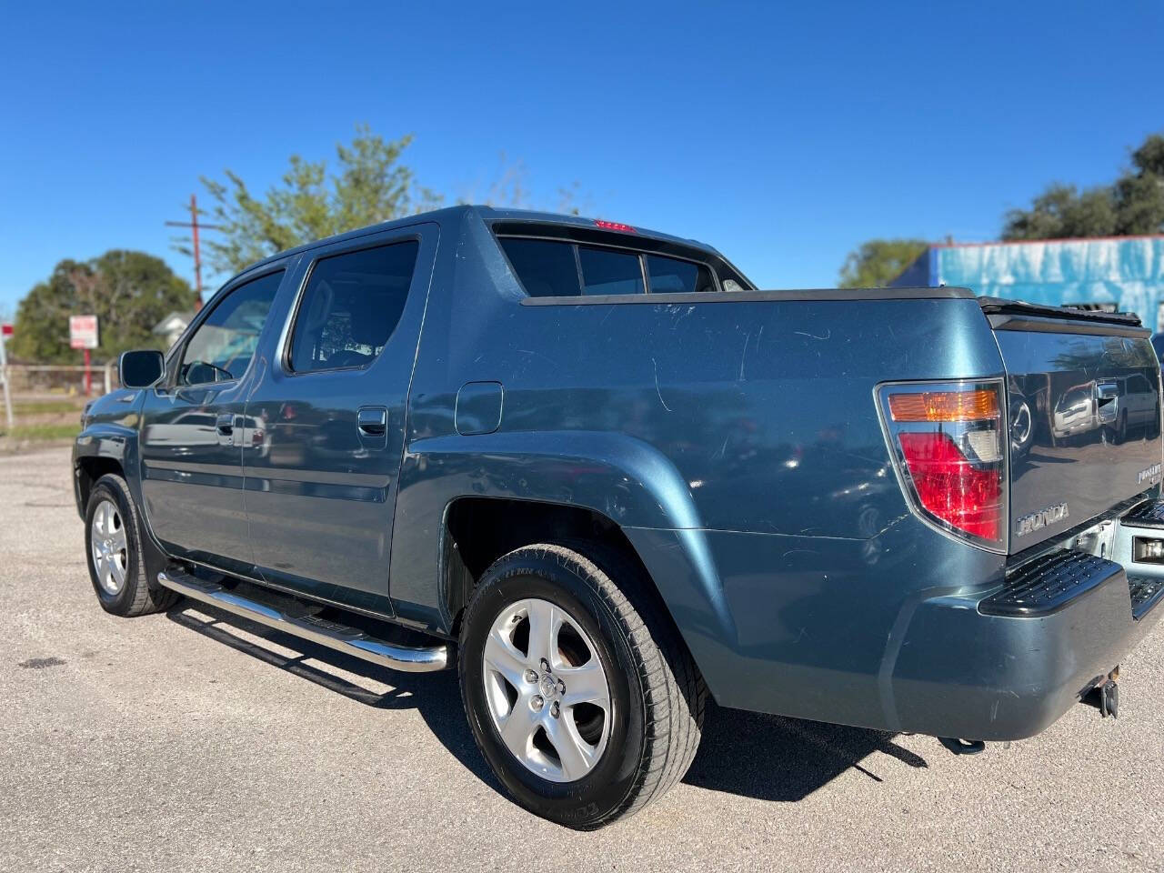 2006 Honda Ridgeline for sale at J-R Auto Sales LLC in Houston, TX