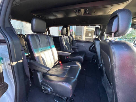 2017 Dodge Grand Caravan GT