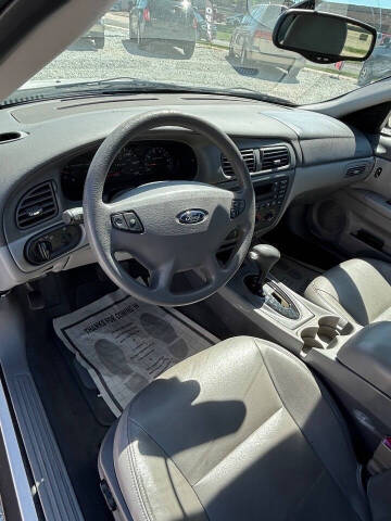 2003 Ford Taurus SES