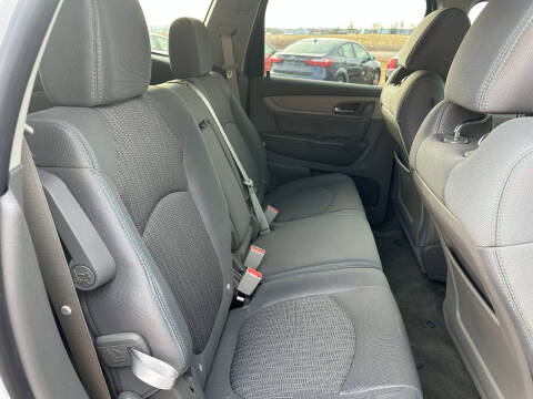 2017 Chevrolet Traverse LS