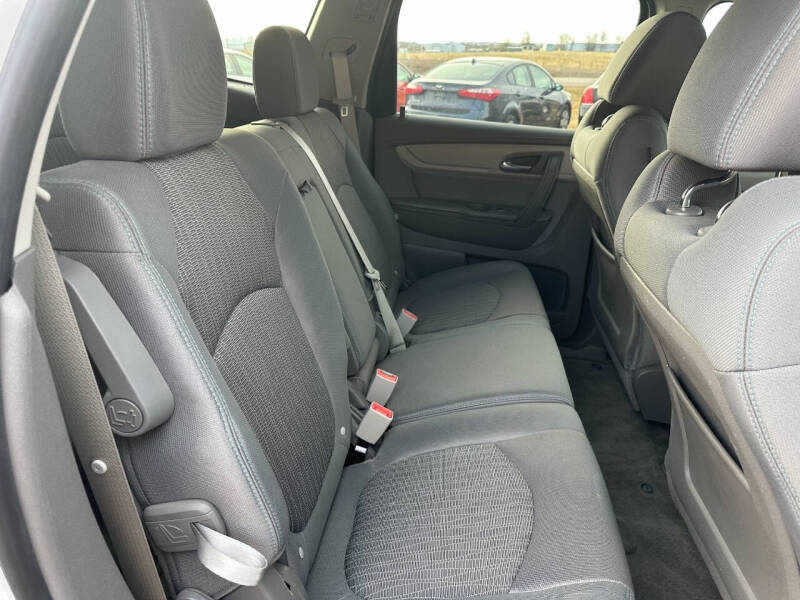 2017 Chevrolet Traverse LS