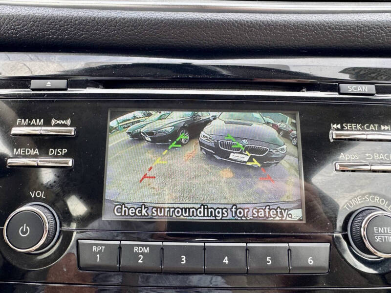 2015 Nissan Rogue SV