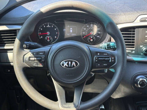 2016 Kia Sorento L