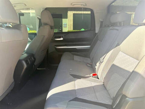 2017 Toyota Tundra SR5