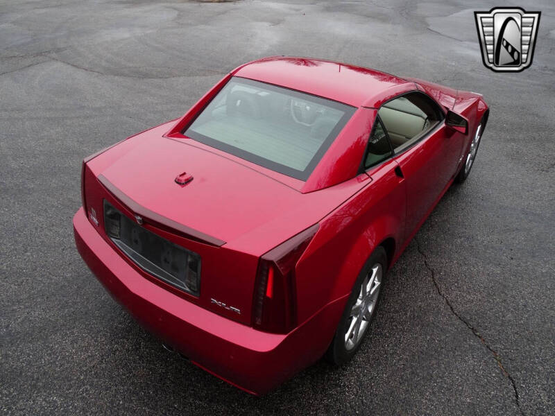 2005 Cadillac XLR