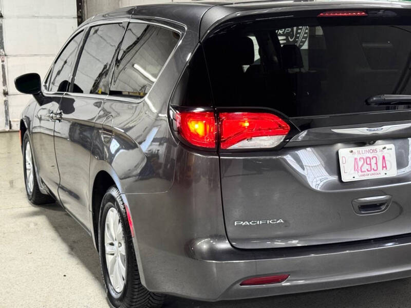 2017 Chrysler Pacifica Touring