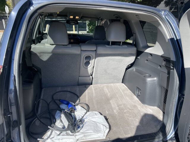 2012 Toyota RAV4 EV