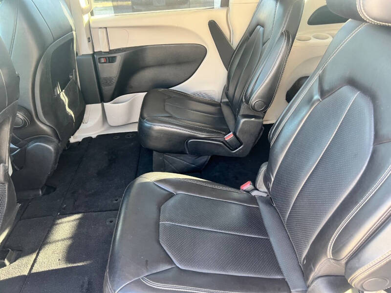 2021 Chrysler Voyager LXi