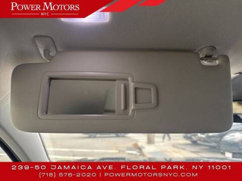 2023 Volkswagen Taos SE 4Motion